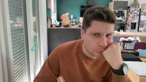 miklp8463 online show from 02/03/26, 08:41