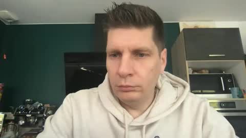 miklp8463 online show from 02/24/26, 08:34