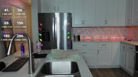 Mikaylah online show from 12/29/24, 03:11