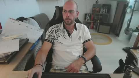 mikmik91 online show from 06/18/26, 12:53