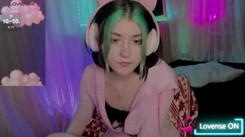 Miko online show from 12/20/25, 12:29