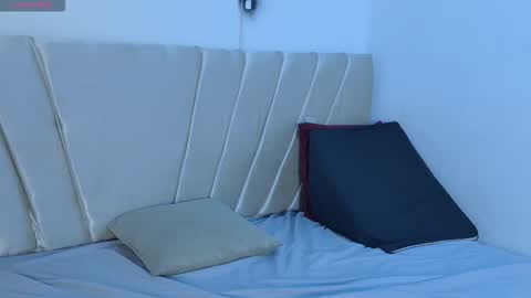 Mikoto Urb online show from 12/16/25, 08:47