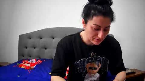 Mikyloveu online show from 04/03/26, 03:10