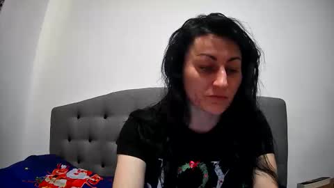 Mikyloveu online show from 04/07/26, 03:23