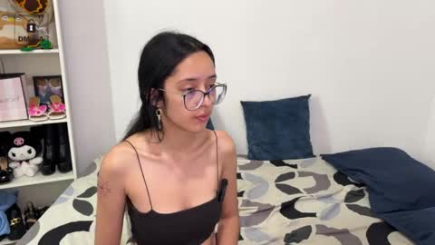 Snapshot of mila_2315 chatting on 03/28/26, 02:16 Mila and albert online show from 03/28/26, 02:16