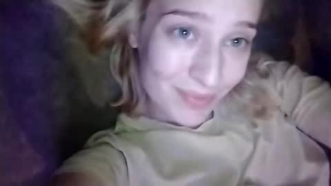 Mila 420 online show from 09/21/25, 04:30