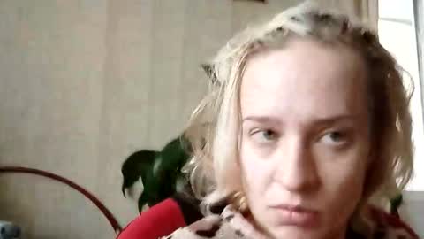 Mila 420 online show from 10/31/25, 07:09