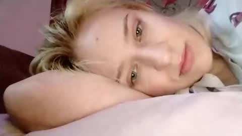 Mila 420 online show from 11/26/25, 11:00