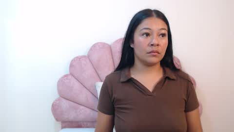 mila_adamss online show from 04/19/26, 06:10