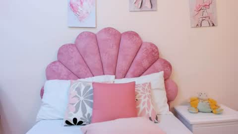 mila_adamss online show from 07/18/26, 11:03