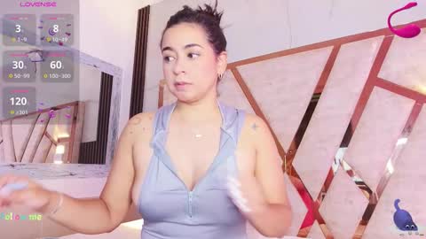 Camila online show from 10/18/25, 06:52