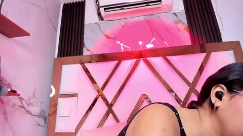 Camila online show from 11/12/25, 07:35