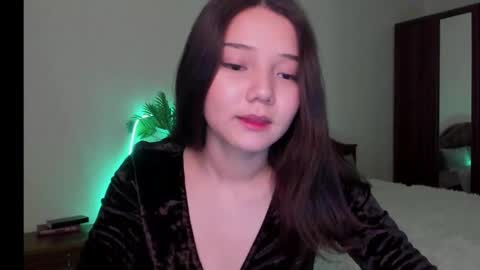 mila_dance_ online show from 02/08/26, 12:30