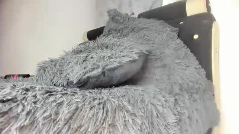 Mila Dash online show from 02/07/25, 05:20