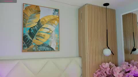 mila_hank online show from 03/23/26, 12:31