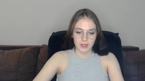 mila_keyy online show from 02/19/26, 07:10