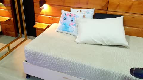 Milena  online show from 02/14/25, 11:42