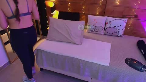 Milena  online show from 09/10/25, 11:10