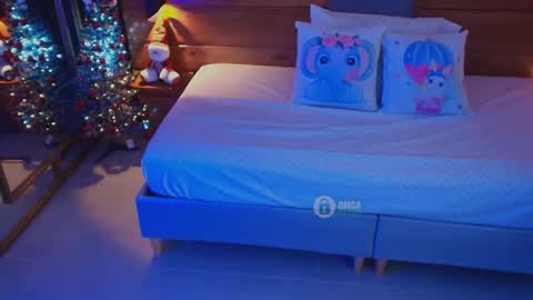 Milena  online show from 11/24/25, 11:10