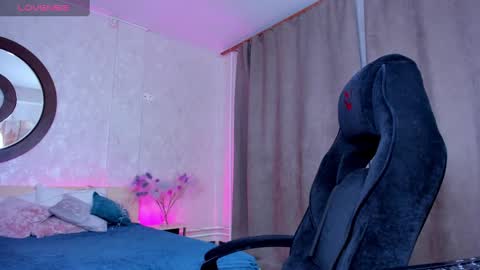 mila_kinor online show from 01/15/25, 10:49