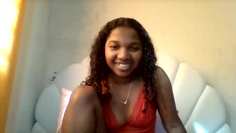 mila_lunah online show from 05/20/26, 05:35