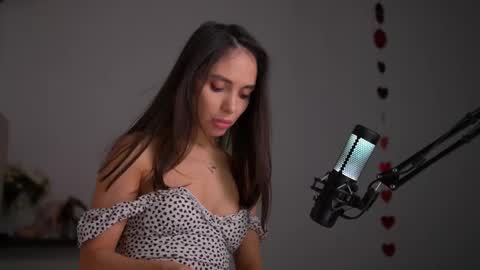 mila may  online show from 02/09/25, 06:11