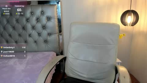 mila_quin online show from 05/27/26, 01:57