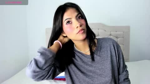 laura online show from 11/01/25, 05:31