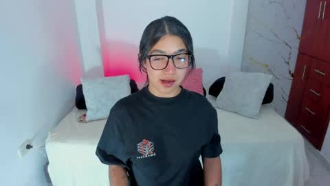 martina online show from 05/04/26, 04:41