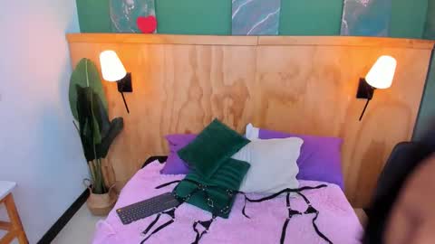 Mila and samy online show from 01/14/26, 12:22