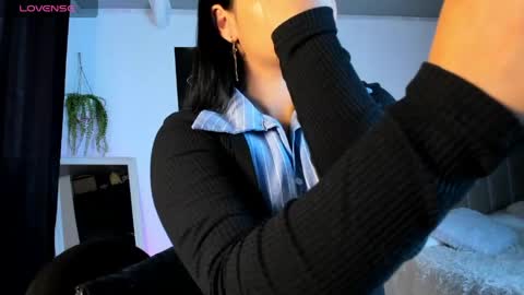 Snapshot of mila_shay chatting on 04/25/26, 12:08 Mila online show from 04/25/26, 12:08