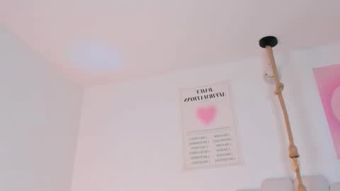 mila_stark333 online show from 12/18/25, 06:41