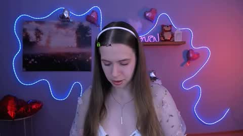 Snapshot of mila_sun__ chatting on 02/20/26, 08:38 mila_sun__ online show from 02/20/26, 08:38