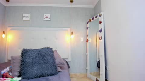          online show from 01/12/25, 12:28