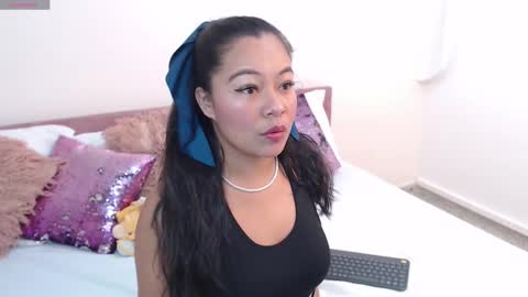 mila online show from 03/11/26, 11:38