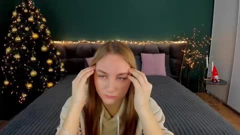Snapshot of milaaddam chatting on 12/23/25, 07:06 Milla online show from 12/23/25, 07:06
