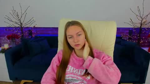 Snapshot of milaaddam chatting on 01/15/26, 12:10 Milla online show from 01/15/26, 12:10