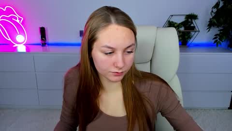 Snapshot of milaaddam chatting on 01/17/26, 12:43 Milla online show from 01/17/26, 12:43