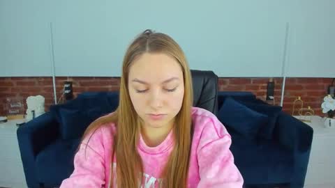 Snapshot of milaaddam chatting on 02/02/26, 06:56 Milla online show from 02/02/26, 06:56