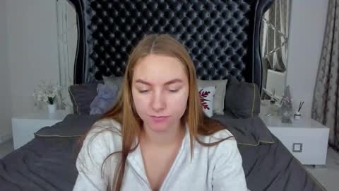 Snapshot of milaaddam chatting on 02/08/26, 12:41 Milla online show from 02/08/26, 12:41