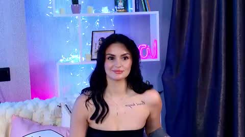 Mila online show from 03/19/26, 01:48