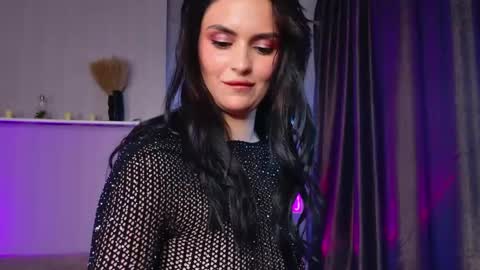 Mila online show from 04/26/26, 08:17