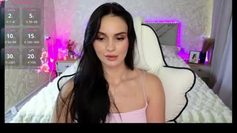Mila online show from 06/12/26, 08:41