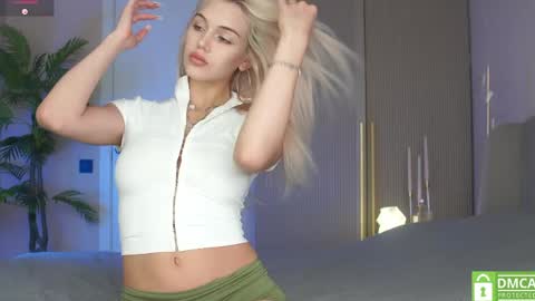 Mila and u can call me sweet bunny online show from 05/08/26, 10:20