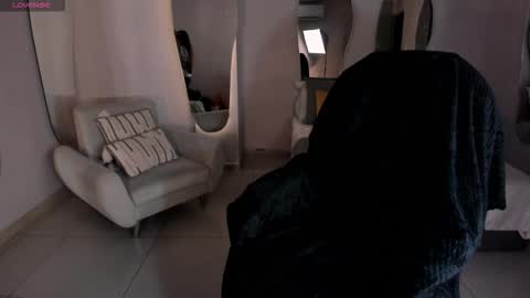 Mila online show from 09/23/25, 03:20