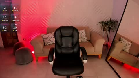 Mila online show from 03/22/26, 11:19