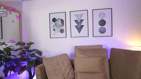 milacrave online show from 09/12/25, 11:43