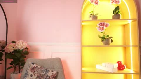 milacrave online show from 03/06/26, 11:39