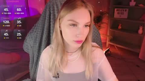 Mila online show from 05/28/26, 06:00