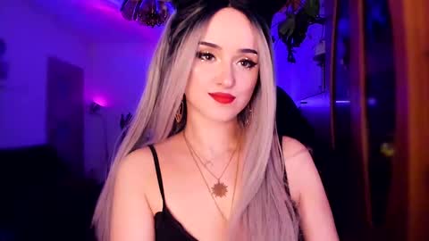 MiladyJolie online show from 01/22/25, 04:13